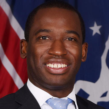 Levar Stoney headshot