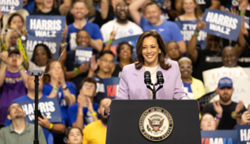 kamala harris speaking at a rally